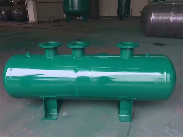 向阳向阳向阳蒸汽分气缸1.jpeg